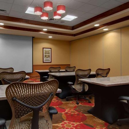 Hilton Garden Inn Milwaukee Airport Perniagaan gambar