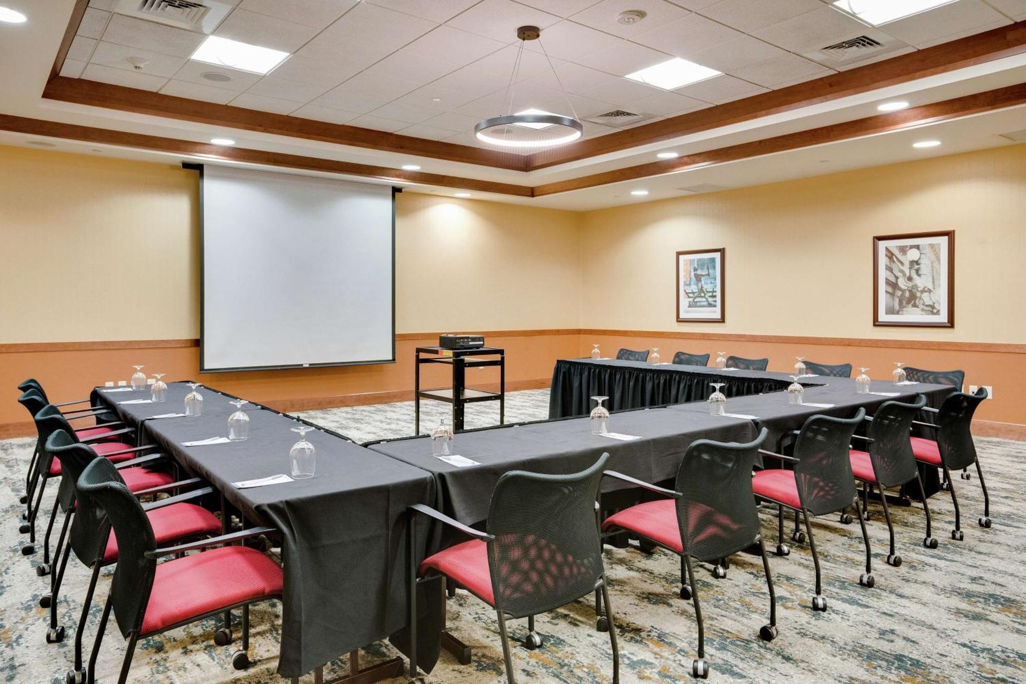 Hilton Garden Inn Milwaukee Airport Luaran gambar